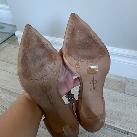 Neutral/ Tan Laser Cut Leather Pointed Toe Heels - Picture 5 of 5